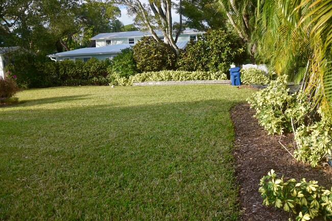 Building Photo - 219 Old Jupiter Beach Rd