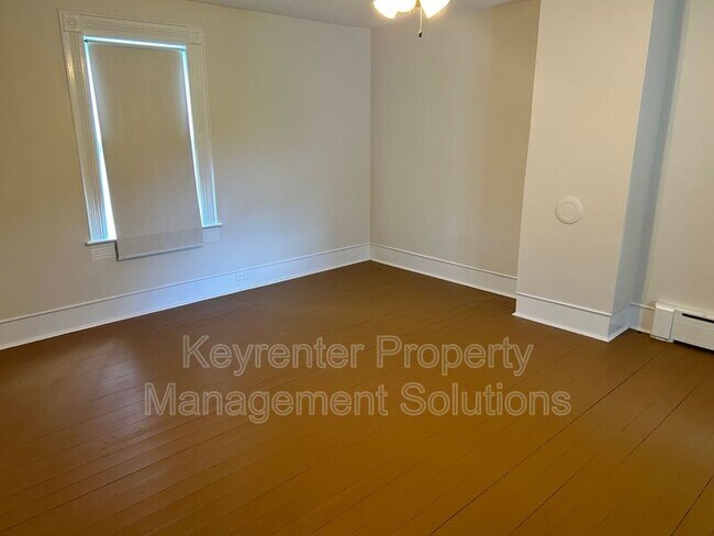 Building Photo - 209 Tanner Ln
