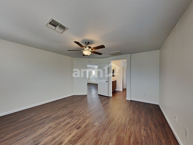 Building Photo - 67 W Paseo Celestial