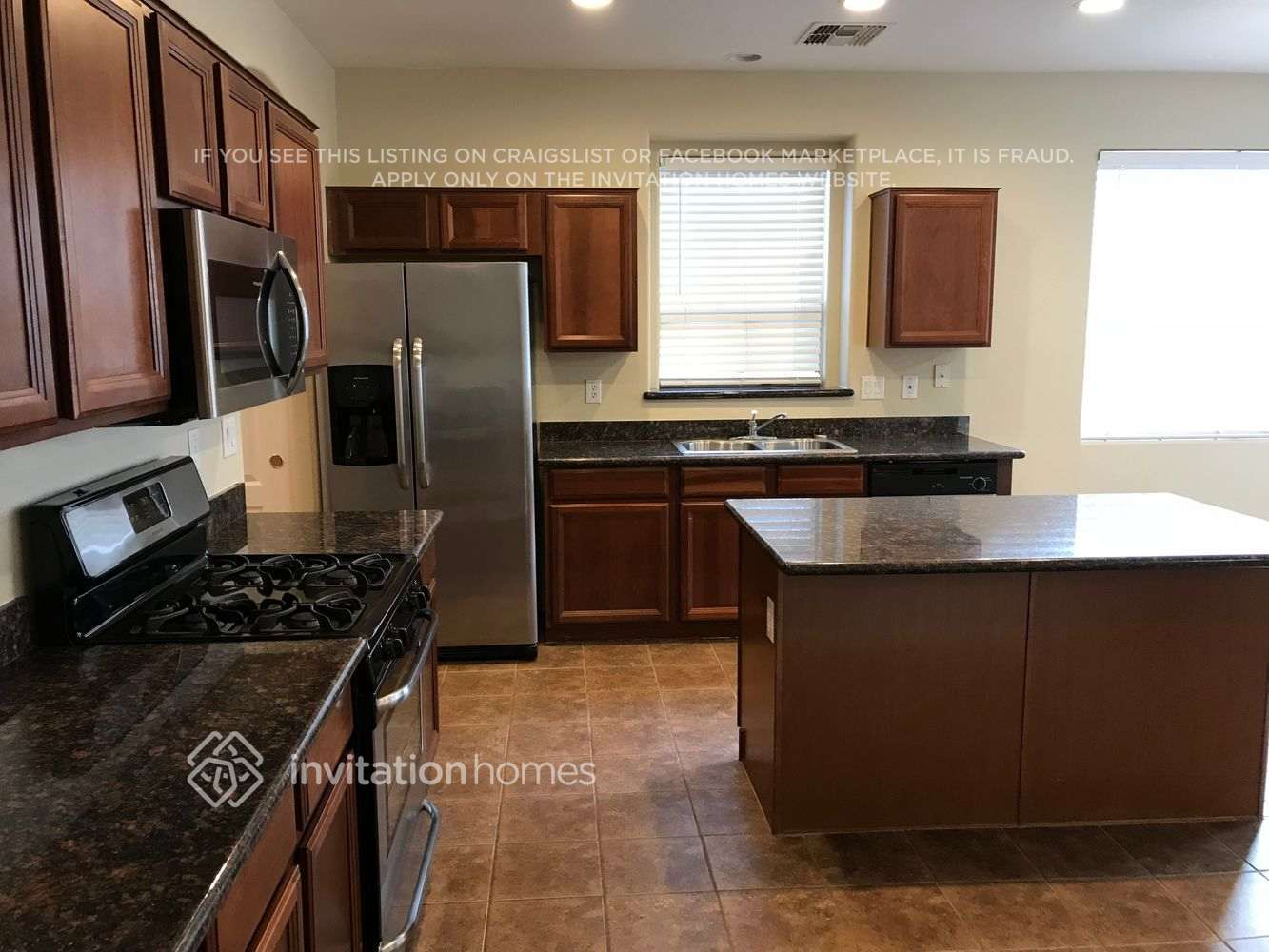 Building Photo - 16647 W Garfield St