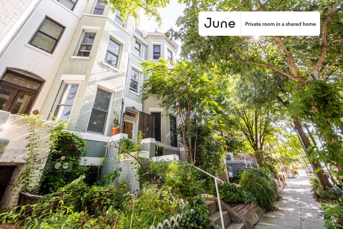 Building Photo - Room in Shared 3 bed/1 bath home