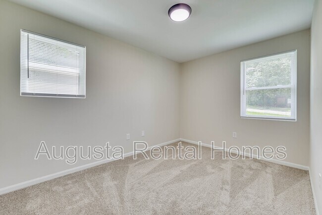 Building Photo - 3413 Charing Cross Ct