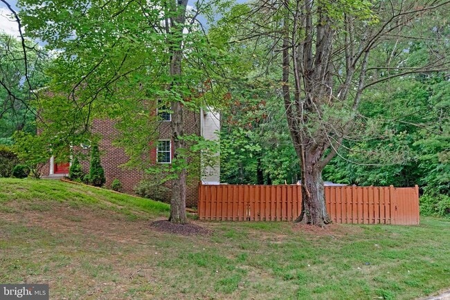 Building Photo - 6401 Old Scotts Ct
