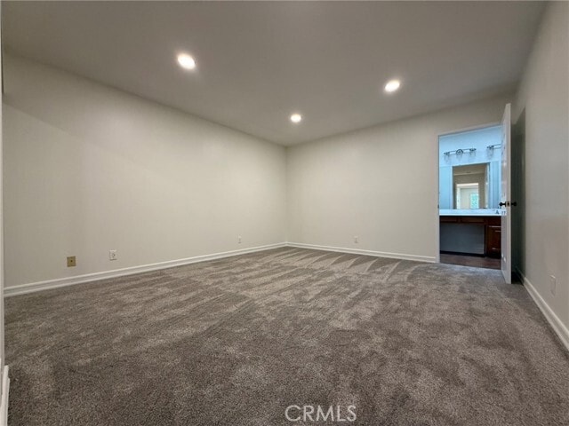 Building Photo - 860 Calle del Sol