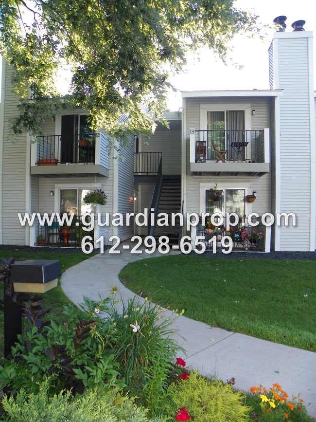 Building Photo - 2nd Floor Condo for September, Balcony, Fi...