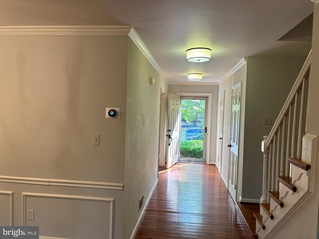 Building Photo - 2113 Kings Mill Ct
