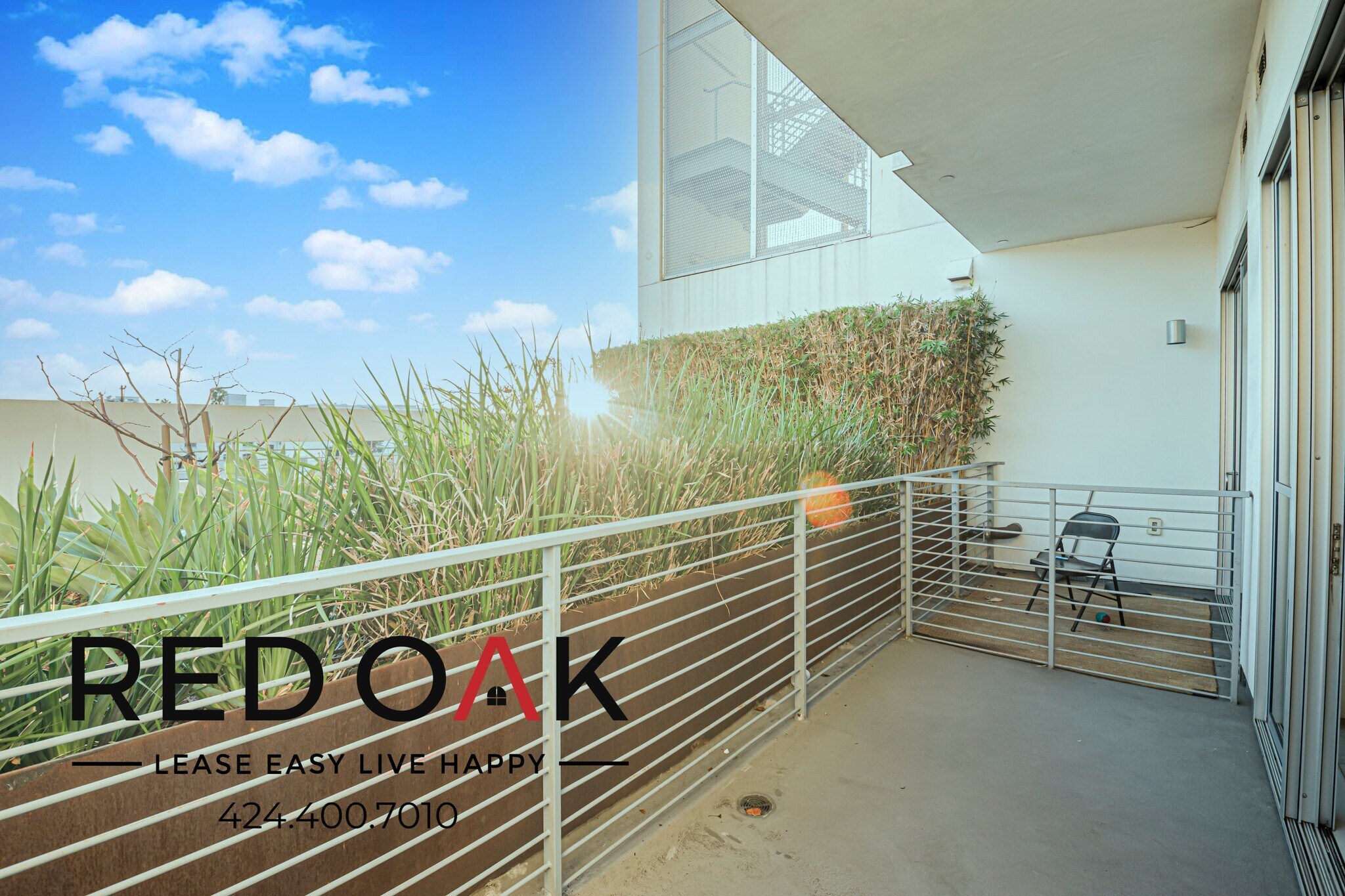 Building Photo - 1331 W 7th St