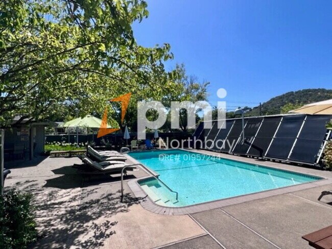 Building Photo - 6950 Yount St