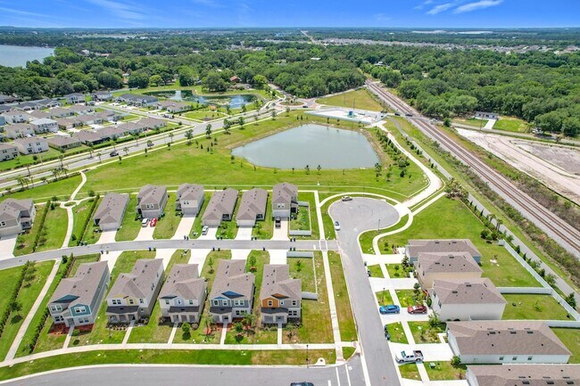 Building Photo - 1504 Hummingbird Rd