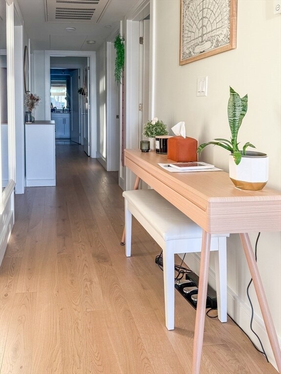 Building Photo - 301 Border St