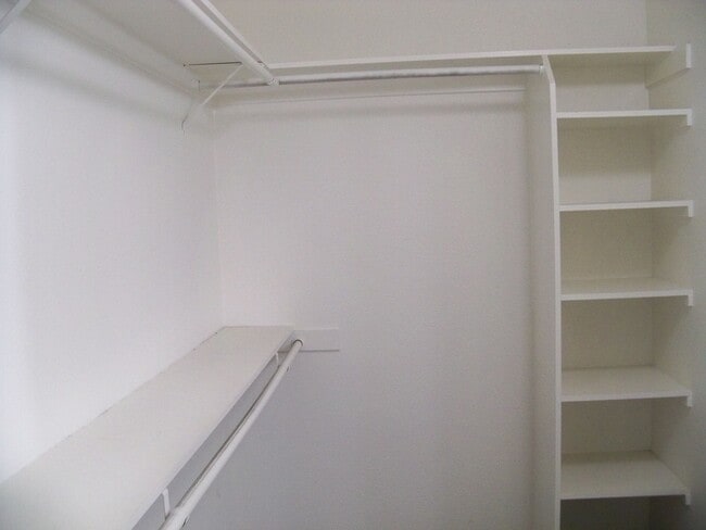 Building Photo - Two Story In East Modesto