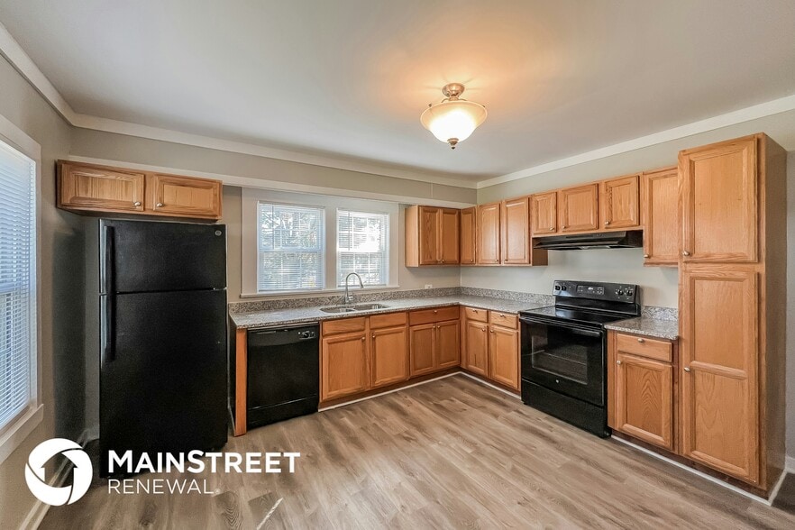 Building Photo - 125 Inglenook Dr