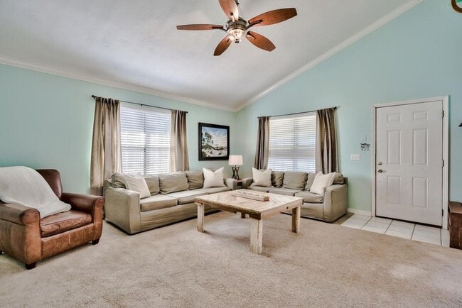 Building Photo - PRICE DROP!! Great 3-bedroom Florida cotta...