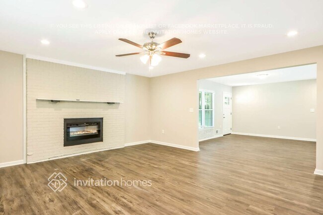 Building Photo - 5888 Simone Dr