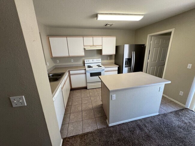 Building Photo - 3 Bedroom - 2 Bath - 1419 Sq. Ft. Home in ...