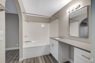 Building Photo - The Sorrelle
