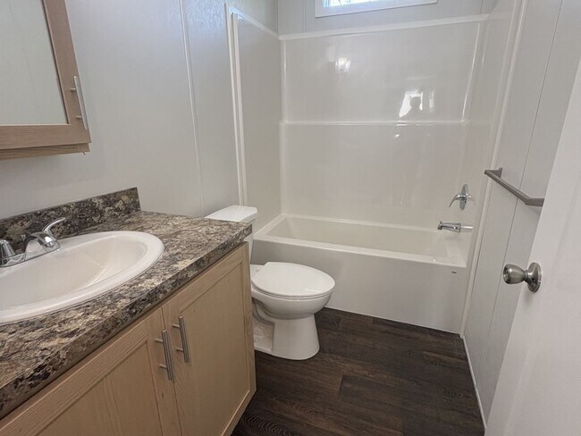 Building Photo - 4502 San Juan Dr S