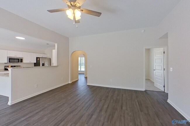 Building Photo - 781 Park Ln
