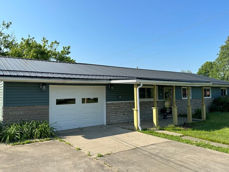 Building Photo - 201 Sherwood Dr