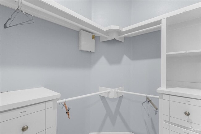 Building Photo - 14 Fitzgerald St