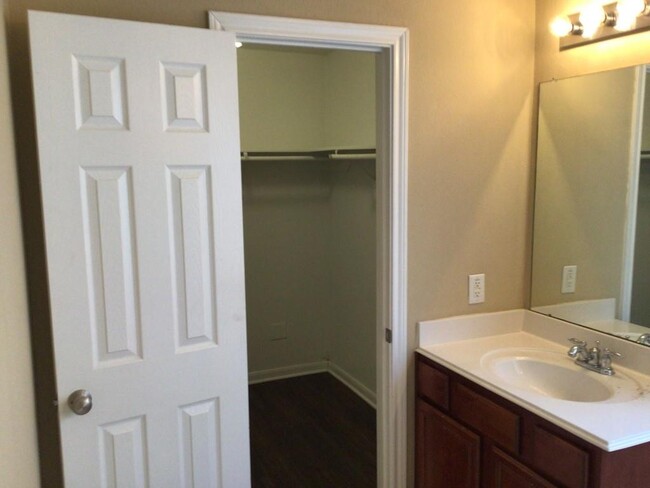 Building Photo - 17823 Trophy Deer Ct