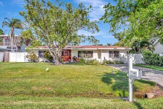 Building Photo - Beautiful West of the Trail 3-Bed/2-Bath H...