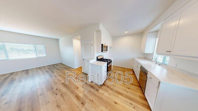 Building Photo - 4830 Terrace Ave