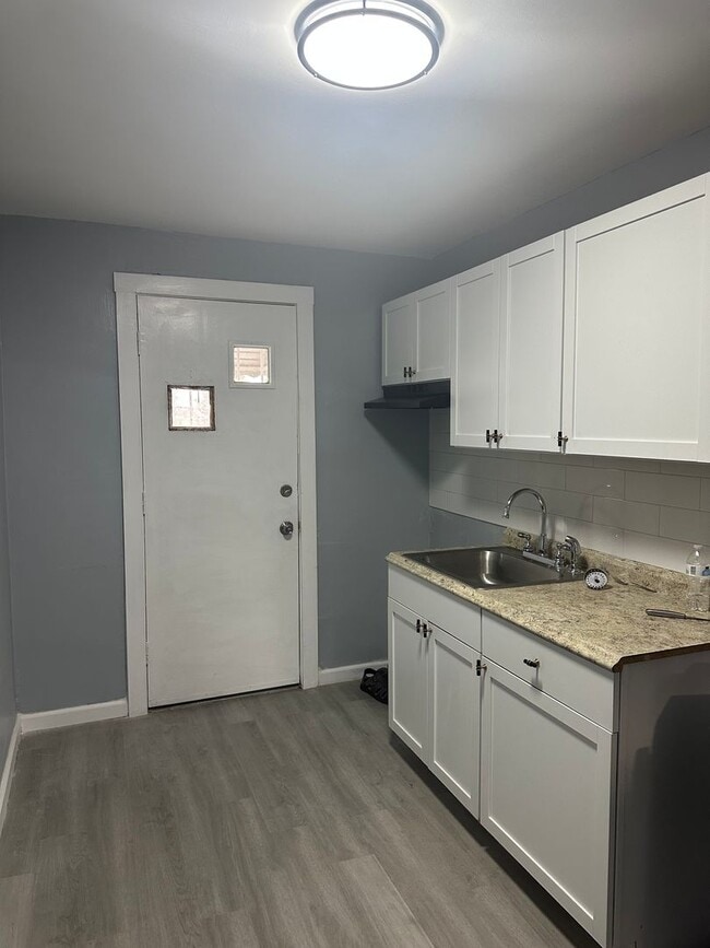 Building Photo - 2706 Federal St