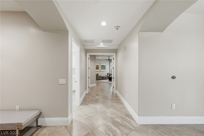 Building Photo - 9101 Alta Dr