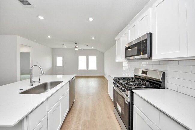 Building Photo - 1238 Sandy Shore Ln