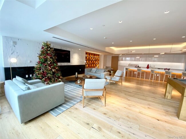 Building Photo - 138-35 39th Ave