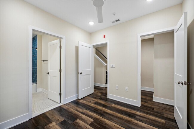 Building Photo - 1804 W Berks St