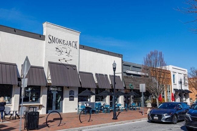 Building Photo - 200 Braeden Wy