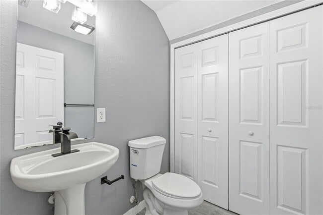 Building Photo - 208 Dragons Fire Pl