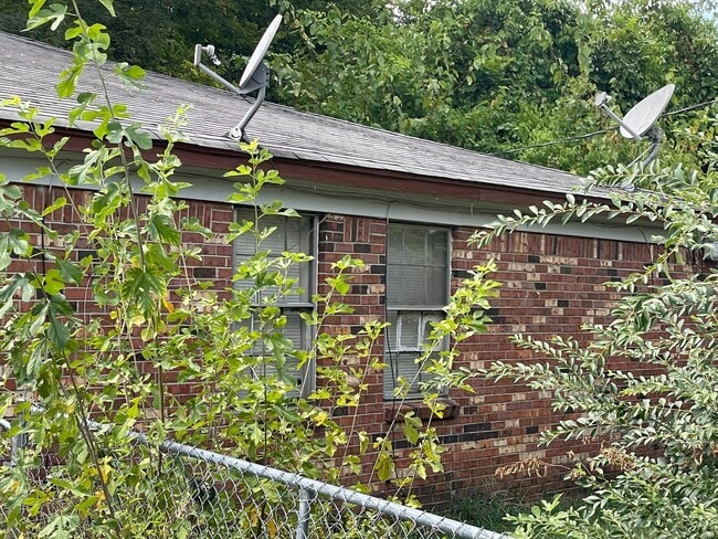 Building Photo - 3986 Ashview Cove