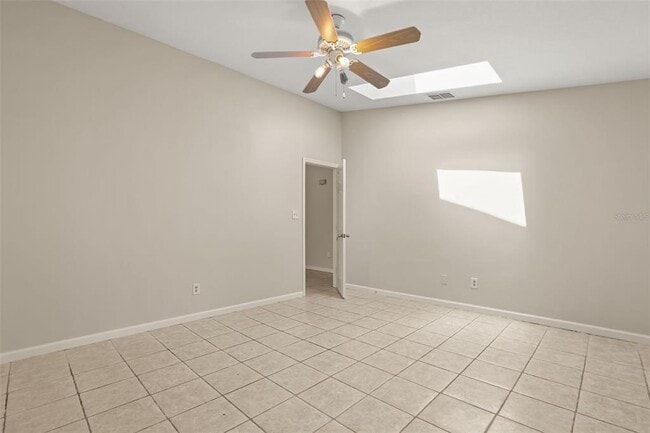 Building Photo - 3075 Woolridge Dr