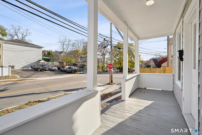 Building Photo - 21 Soundview Ave
