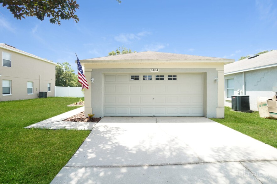 Primary Photo - 1404 Marsh Wood Dr