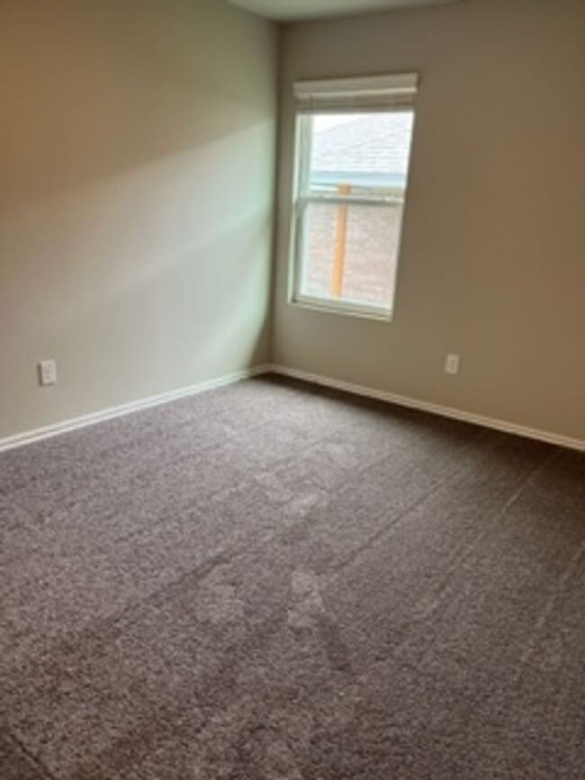 Building Photo - 2924 NW 195th St