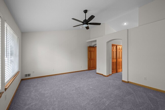 Building Photo - 10197 S Fairgate Way