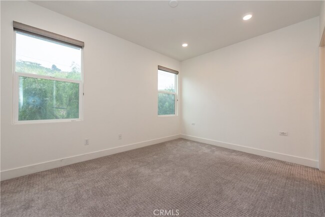 Building Photo - 2768 Wright Ln