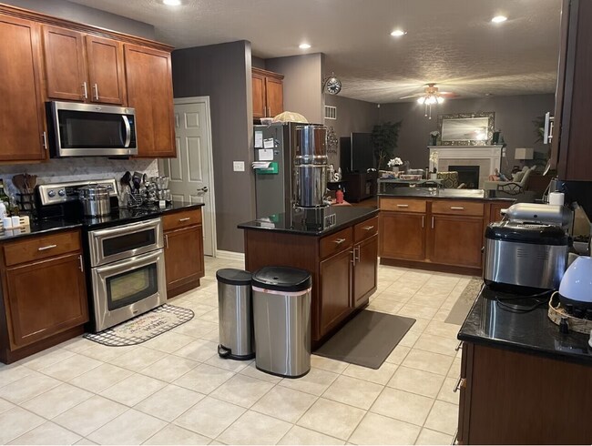 Building Photo - 3744 Jonathan Rdg