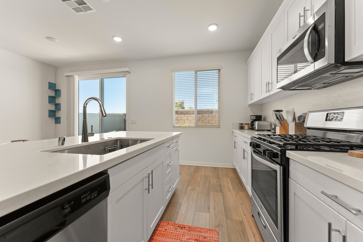 Building Photo - 14623 Gulfstream Ln