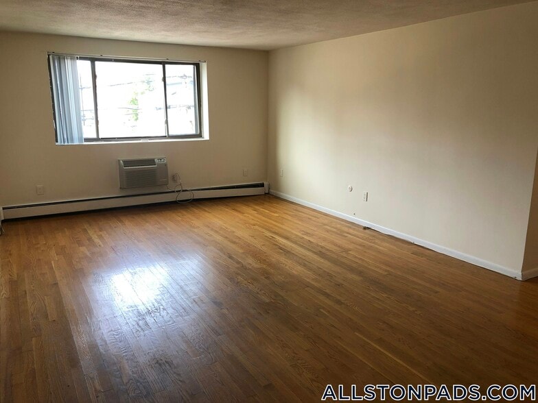 Building Photo - 26 Allston St