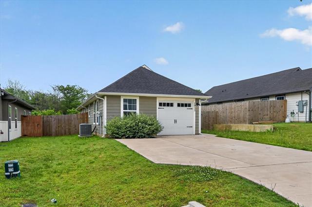 Building Photo - 1032 Ray Dr