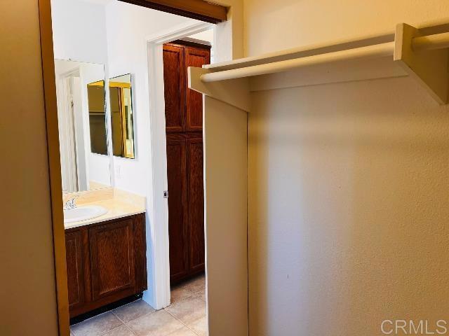 Building Photo - 2834 Hillsboro Ct