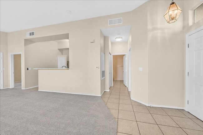 Building Photo - Gorgeous 2 Story Condo in Henderson with S...