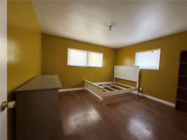 Building Photo - 5550 Pal Mal Ave