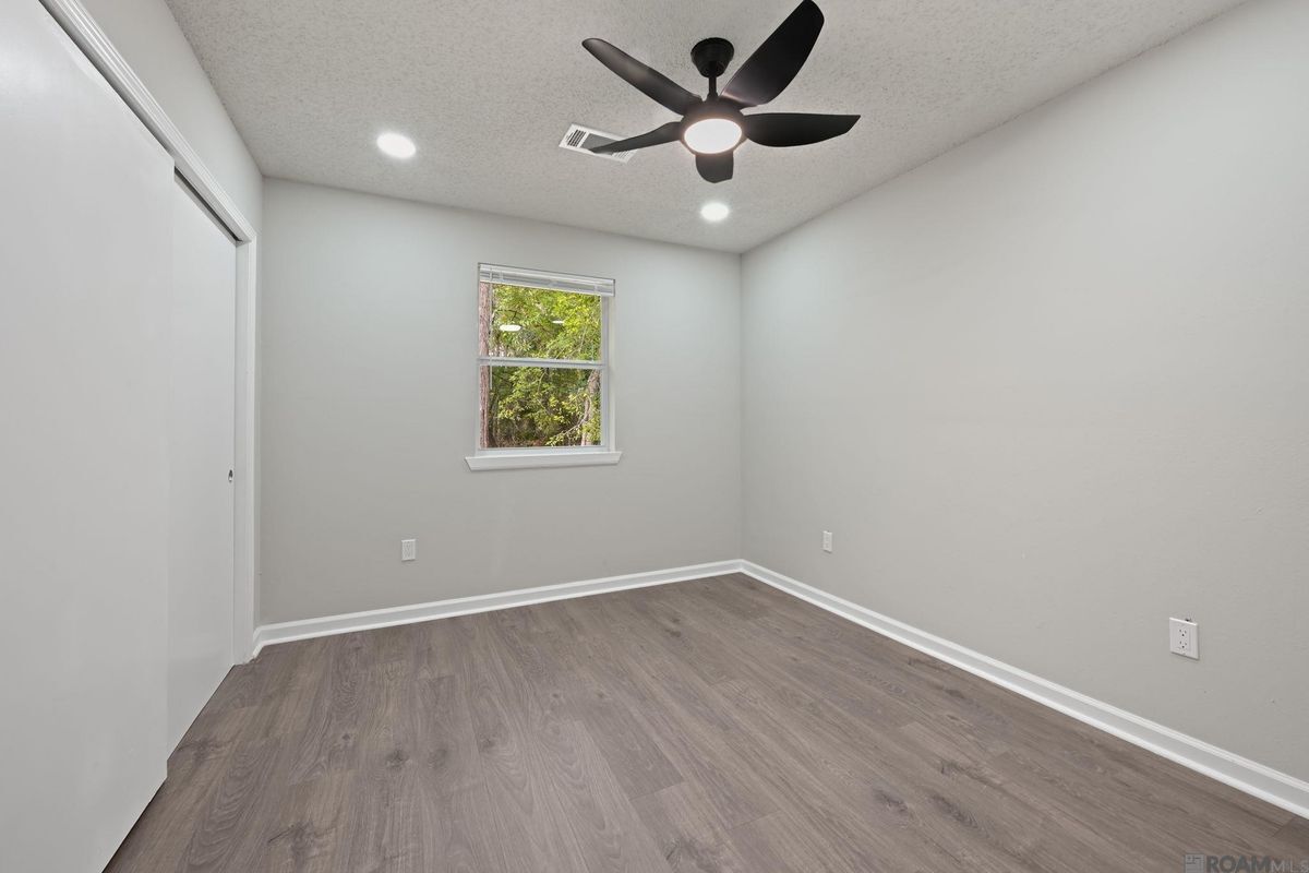 Building Photo - 8724 Metairie Dr