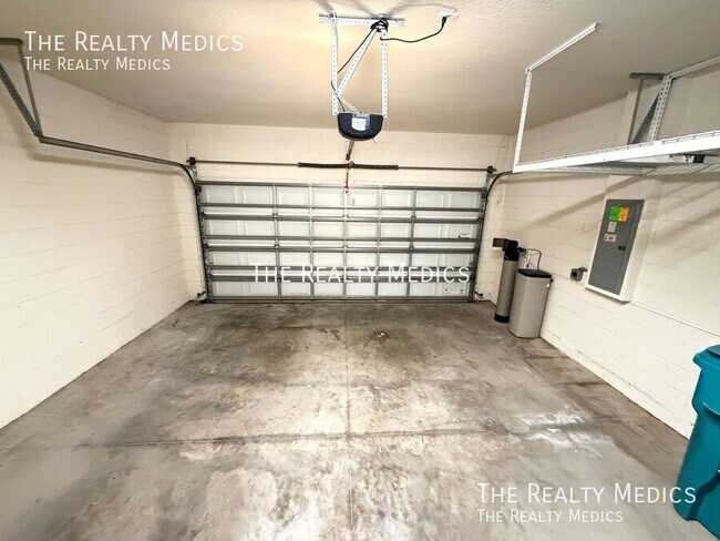 Building Photo - 11867 Padua Ln